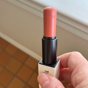 Typology Paris Replenishing Lip Balm
Ceramides + Hyaluronic acid Powder Pink EUC